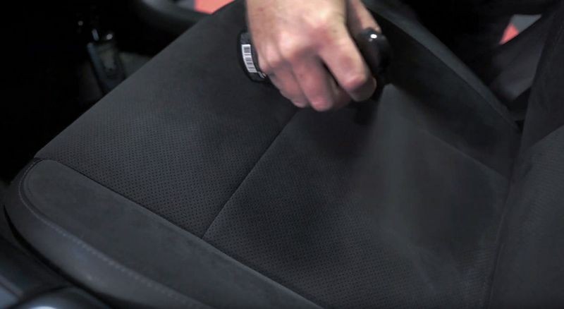 Review Pinnacle Black Label Alcantara Cleaner and Protectant