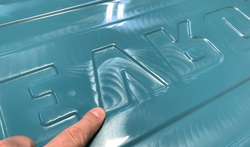 Review Pinnacle Jeweling Wax Swirls Gone in 1 Step