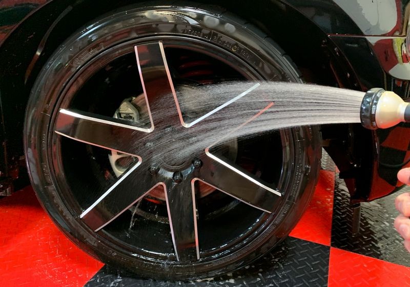 Review SONAX The Beast Wheel Cleaner