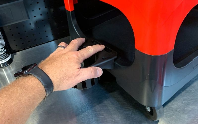 Review Speed Master Detailers Seat