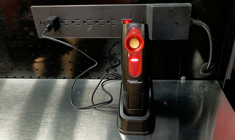 Review SpeedMaster Swirl Finder Detailing Lights