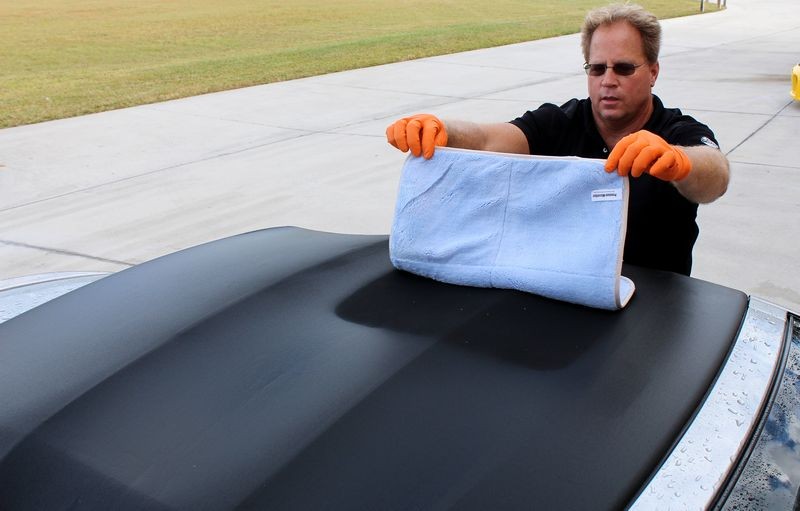 Review: The Big Blue Drying Towel by Mike Phillips Autogeek