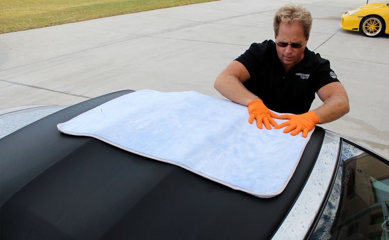 Review: The Big Blue Drying Towel by Mike Phillips Autogeek
