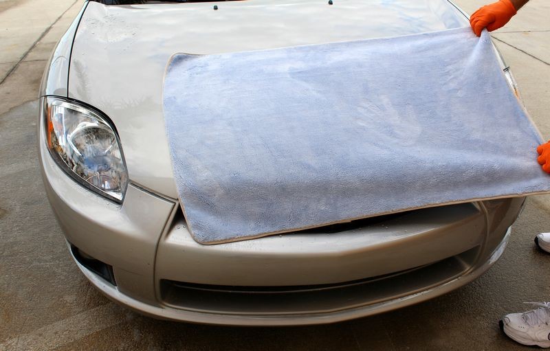 Review: The Big Blue Drying Towel by Mike Phillips Autogeek