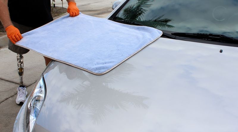 Review: The Big Blue Drying Towel by Mike Phillips Autogeek