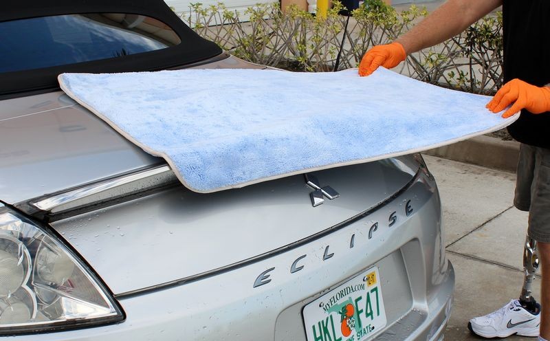 Review: The Big Blue Drying Towel by Mike Phillips Autogeek
