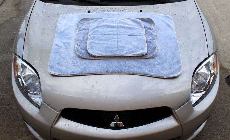 Review: The Big Blue Drying Towel by Mike Phillips Autogeek
