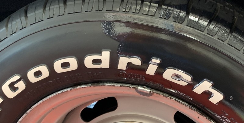 Review Tire Coating Pinnacle Black Label Tire Clear Coat No Sling No Mess