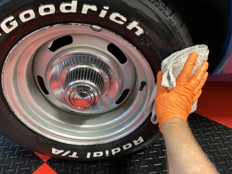 Review Tire Coating Pinnacle Black Label Tire Clear Coat No Sling No Mess