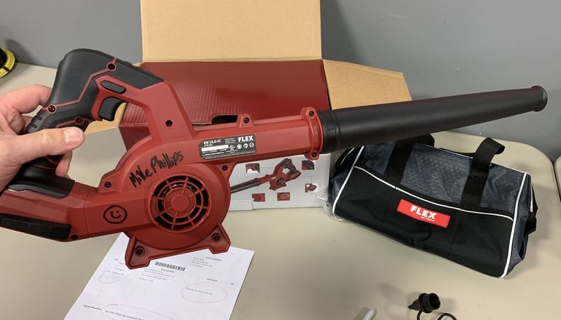 Rinardo Wilson FLEX Car Dryer Mike Phillips