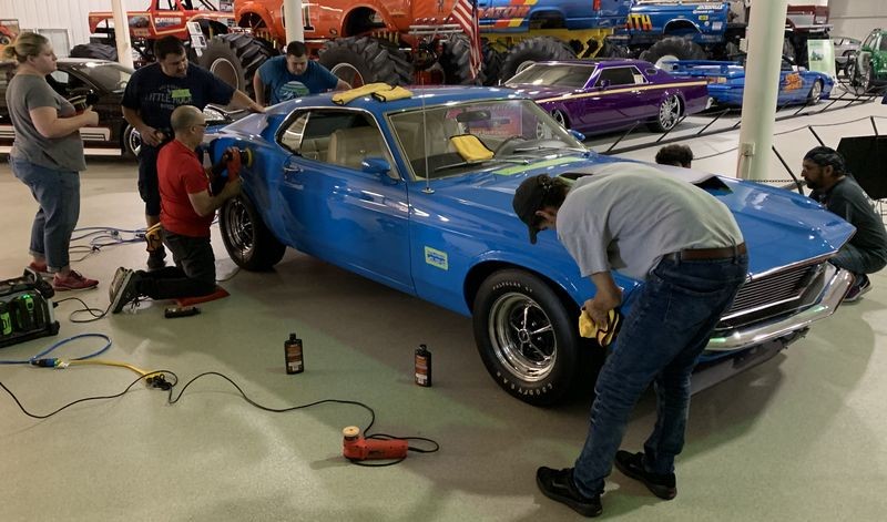 Roadshow Car Detailing Class in Auburn Indiana Mike Phillips