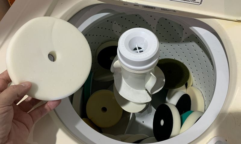 Single Stage Paint Removed from Buffing Pads Washing