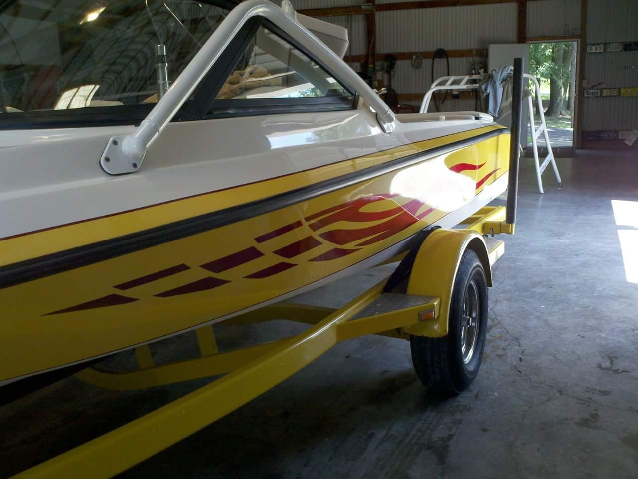 Slalom boat