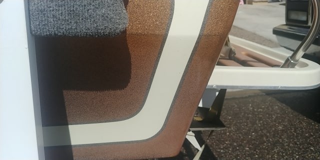 Sleekcraft Ski Boat - Remove Oxidation