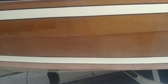 Sleekcraft Ski Boat - Remove Oxidation