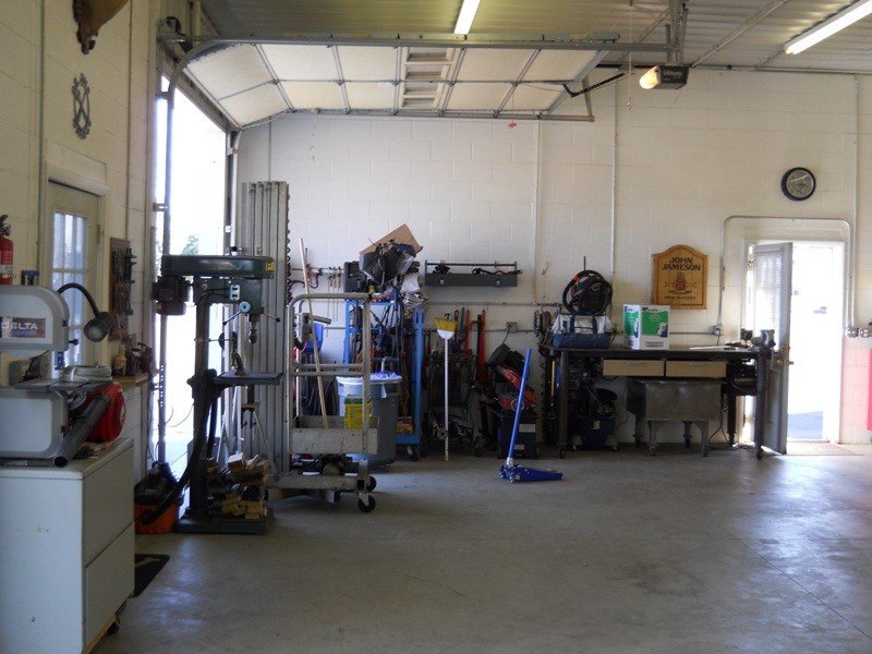 Small door and welding equipment