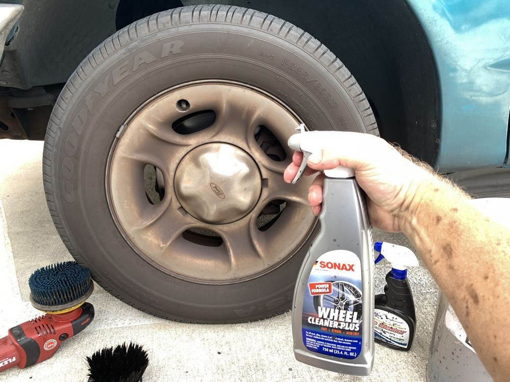 SONAX Wheel Cleaner PLUS New Formula