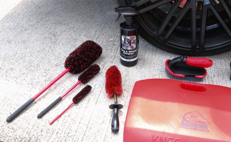 Speed Master Wheel Cleaning Brushes  Mike Phillips