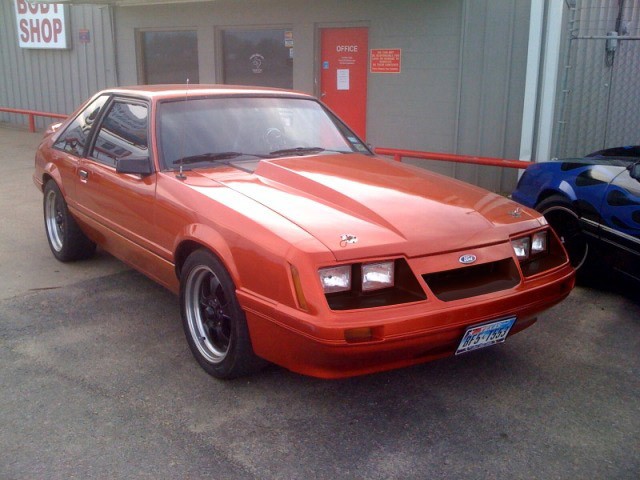 stang_headlghts_grill