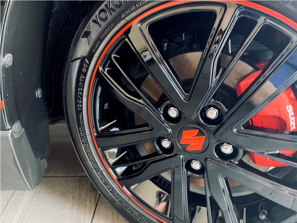 Suzuki Swift Sport wheels