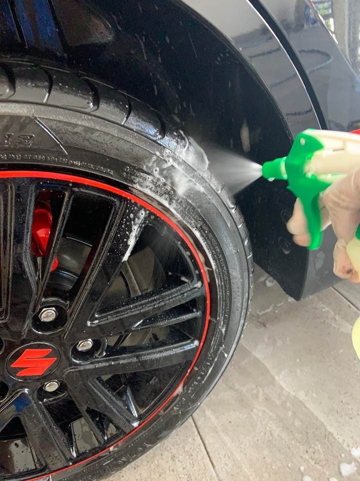 Suzuki Swift Sport wheels