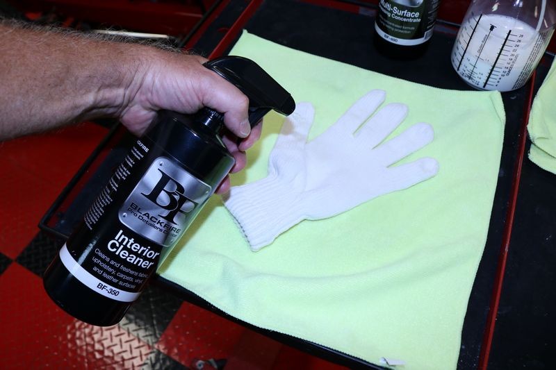 Technique tip for cleaning your cars steering wheel