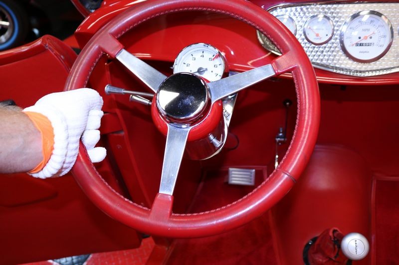 Technique tip for cleaning your cars steering wheel