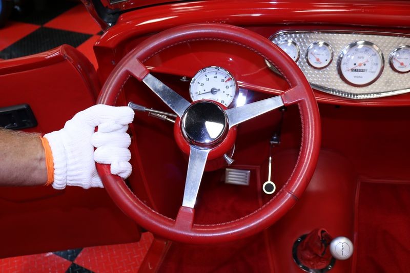 Technique tip for cleaning your cars steering wheel
