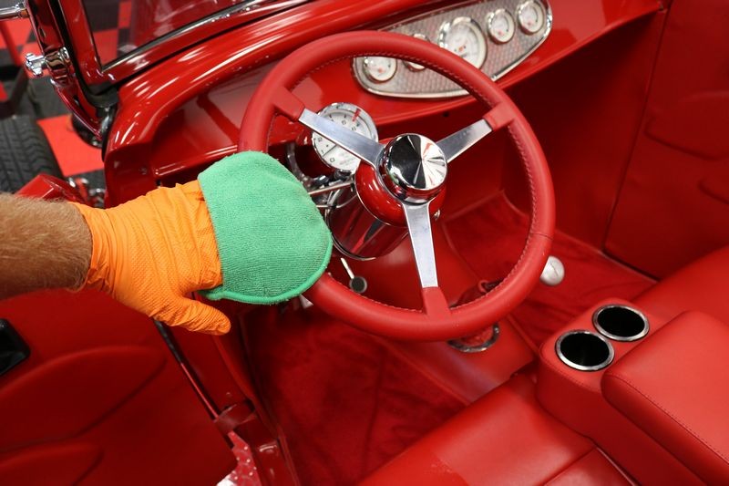Technique tip for cleaning your cars steering wheel