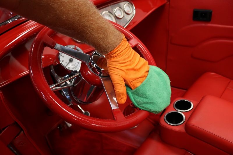 Technique tip for cleaning your cars steering wheel
