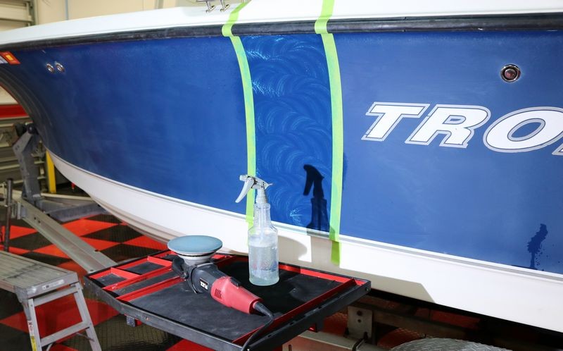 Test Spot on 21 foot Trophy Center Console Mike Phillips
