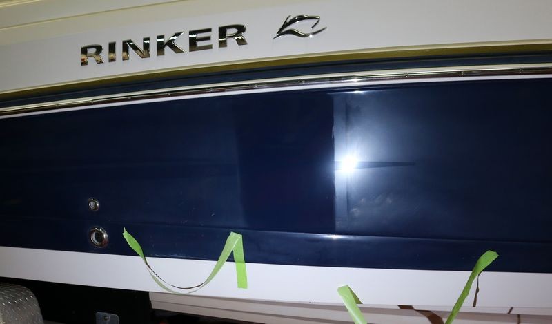 Test Spot on 28 foot RINKER Bowrider Mike Phillips