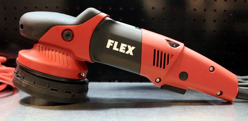 The FINISHER - FLEX XFE7 15mm Orbital Polisher Mike Philips