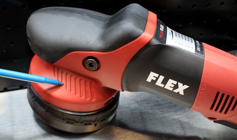 The FINISHER - FLEX XFE7 15mm Orbital Polisher Mike Philips