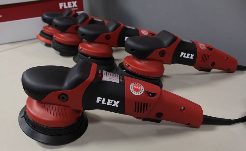 The FINISHER - FLEX XFE7 15mm Orbital Polisher Mike Philips