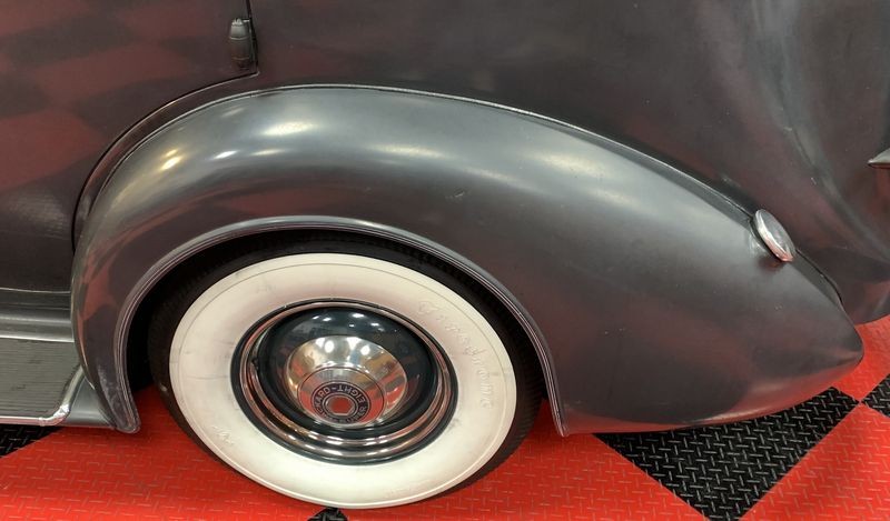 The Number #7 Rub Down Technique Original Single Stage 1937 Packard