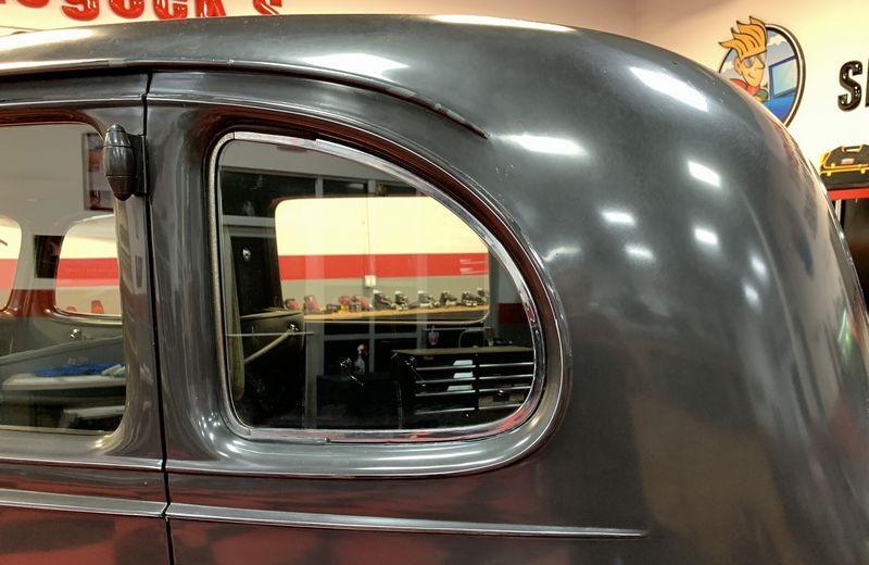 The Number #7 Rub Down Technique Original Single Stage 1937 Packard