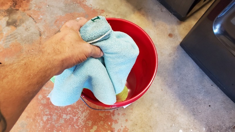 Towels_In_Bucket