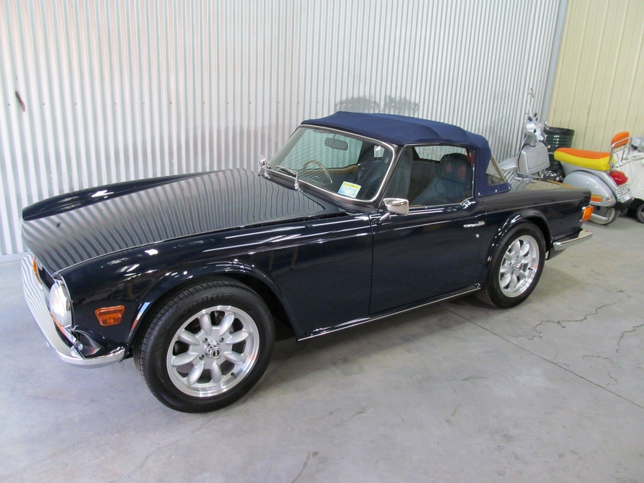TR6_Interior_0088