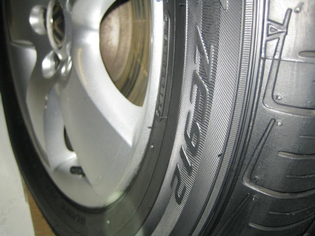 Tuf Shine vs Griot's Garage Tire Rejuvenator Comparison