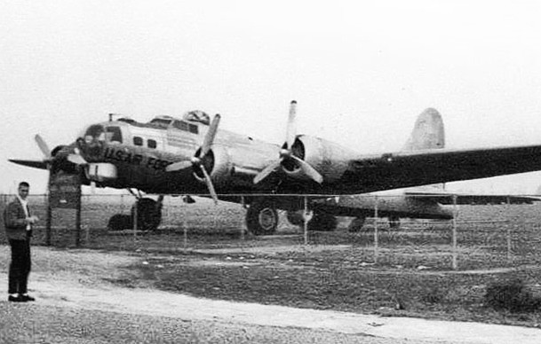 Tulare_B-17
