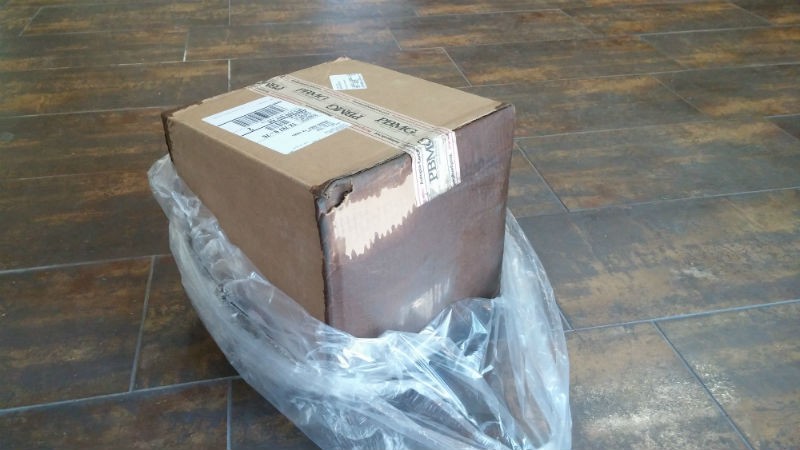 UPS 01