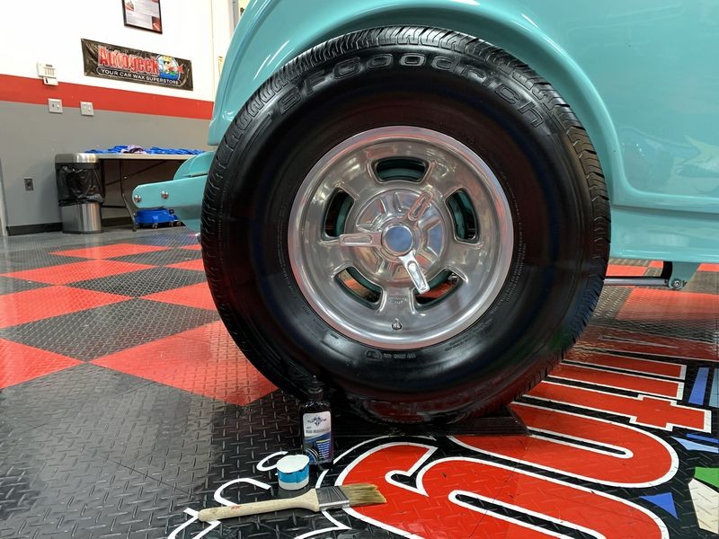 Video Machine Scrubbing Tires and Tire Coatings Mike Phillips