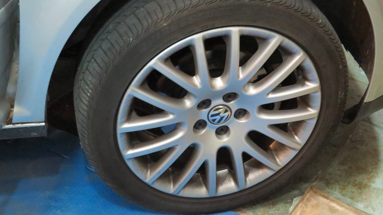 vwgolf13-40