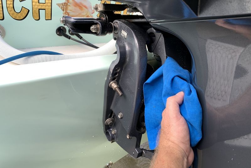 Washing a ceramic coated boat Mike Phillips Autogeek