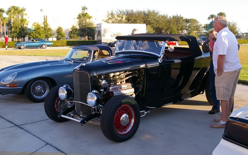 Wayne Carini at Autogeeks Cars and Coffee with Mike Phillips