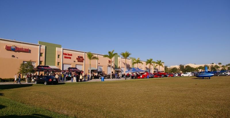 Wayne Carini at Autogeeks Cars and Coffee with Mike Phillips