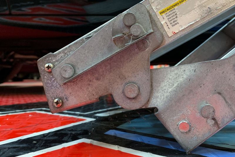 Werner Work Platform Safety Tip