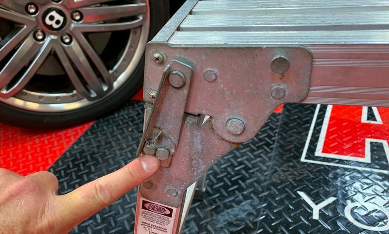 Werner Work Platform Safety Tip