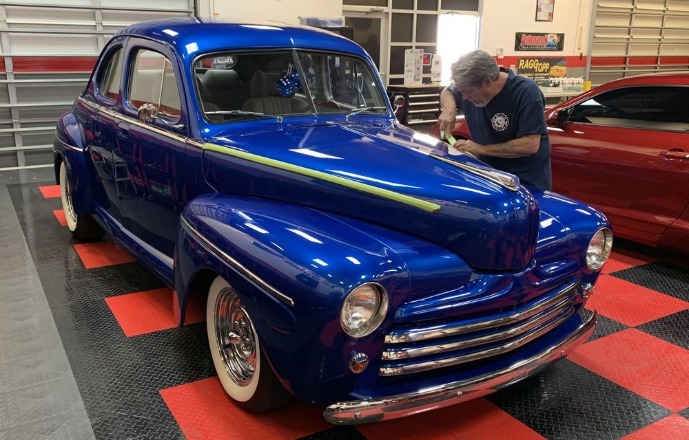 Wetsanding 1947 Ford Coupe Streetrod Mike Phillips